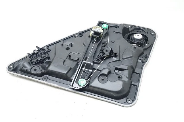 A2047302735 VITRE MECANISME ARRIÈRE GAUCHE Mercedes-Benz B (W246,242) 2019