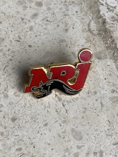 Pin's émaillé Radio Nantes 100 FM - Zamac Signé - Collection Média Vintage