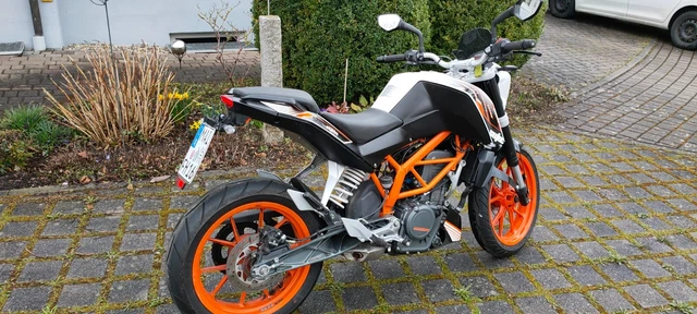 KTM 390 duke