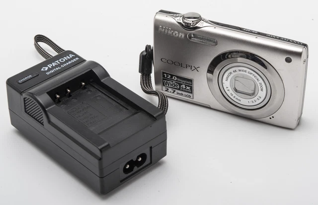 Nikon Coolpix S3000 Fotocamera Digitale 12 Megapixel Argento