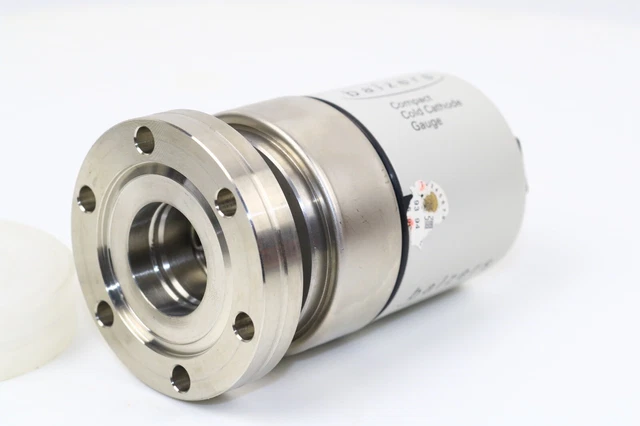 Balzers Ikr270 Compact Cold Cathode Gauge Bgg21251  ( At23A )