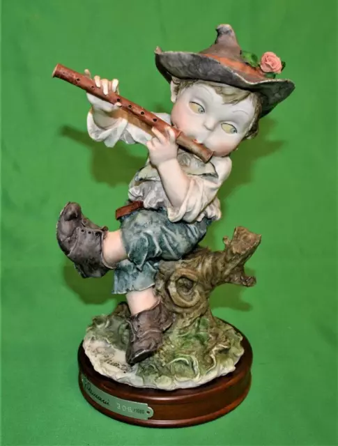 Vtg Giuseppe Armani " Gulliver's Monde " Petit Garçon Avec Flûte 9 " / Figurines