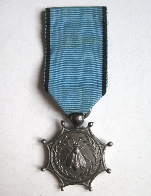Médaille Ancienne En Argent "Société De Secours Mutuels La Bourrine" 1886 - Vendée, Occasion