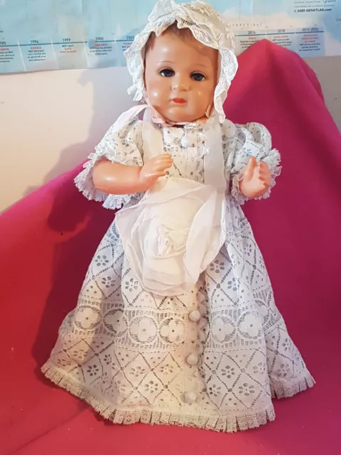 ancien Tres Belle POUPÉE  Raffinée SNF  VETUE remarquablement ROBE et SAC à voir