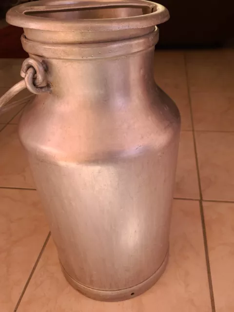 Ancien bidon à lait 20 Litres, En aluminium, FR