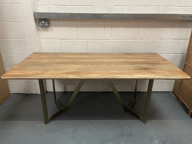 Swoon extending dining table deals