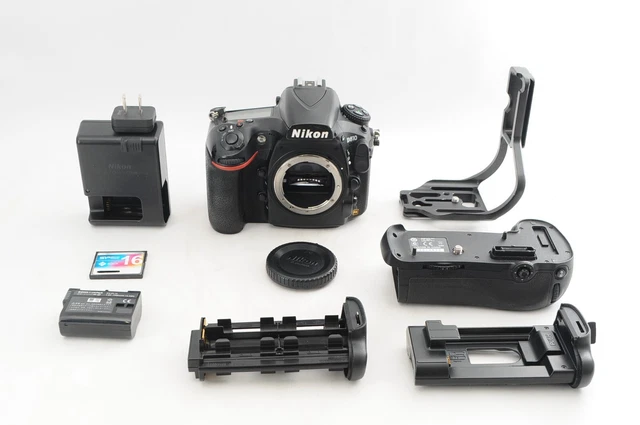 [Very Good] Nikon D810 Digital SLR Camera Body Shutter Count: 118222