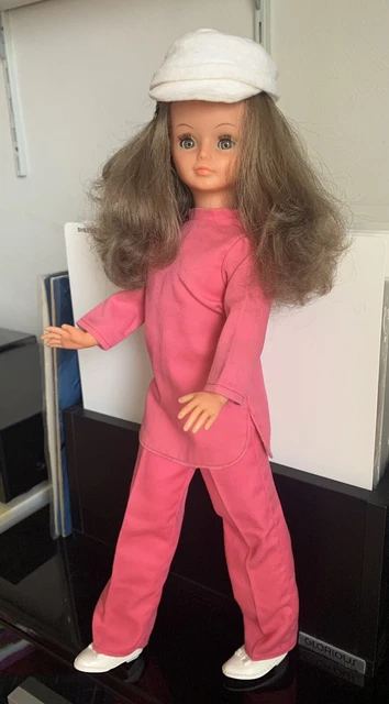 Superbe Poupée Mannequin Cathie de Bella 1970 - Collants blancs (Cathy)