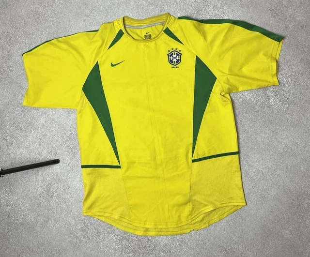 T-shirt BRASIL 2002/2004 HOME FOOTBALL  SOCCER JERSEY NIKE Vintage Men