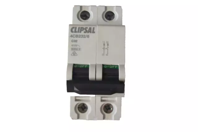 Clipsal 2 Pole 32 A 6 KA Circuit Breaker MCB  BRAND NEW