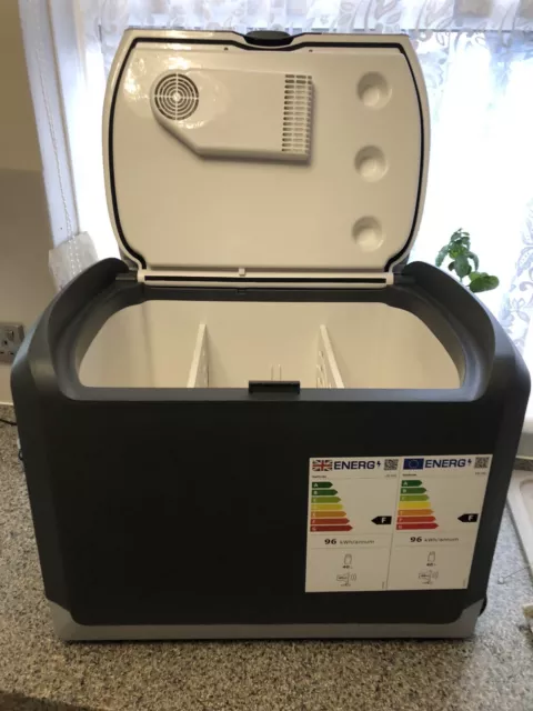 Halfords 24l cool best sale box