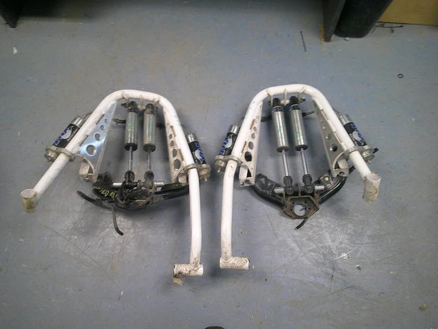 Fox Racing Pair 4" Lift Shocks w/ Upper Control Arm Off 2005 Silverado 2500 LKQ