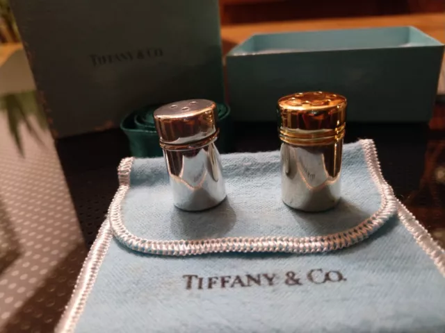 Tiffany co Salz  und Pfeffer Streuer, nie benutzt . 925 Sterling Silber