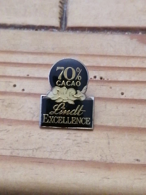PINS PIN'S LAPEL PIN BADGE COLLECTION VINTAGE LOGO NESTLE