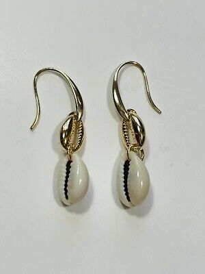 14K Gold Plated Dangle Earring 1.6 Inches Long With Cowrie Shell Se18