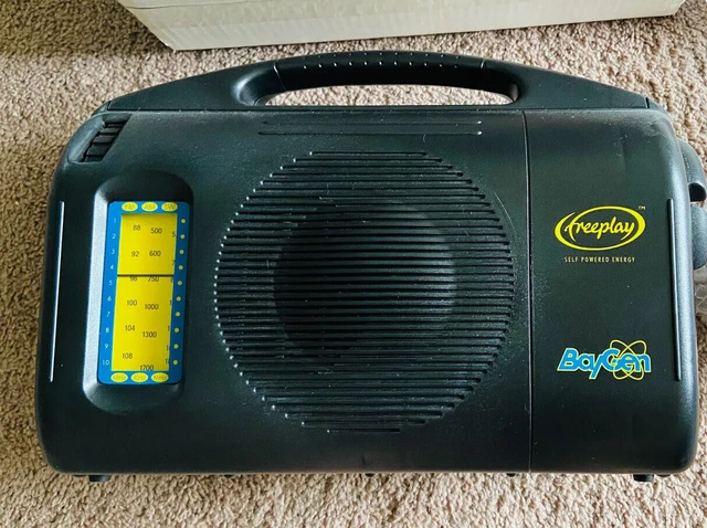 BayGen Freeplay Hand Crank Self powered radio (original)
