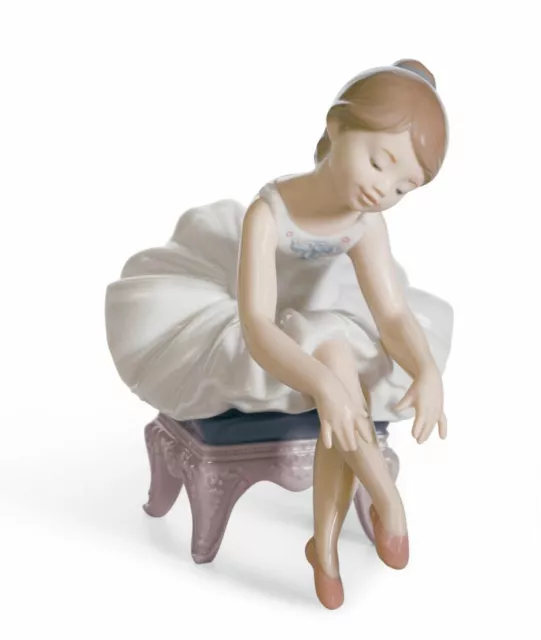 Lladro Porcelain Figurine Little Ballerina 1 01008125 Was £310.00  Now £279.00