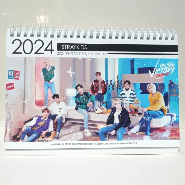 ADESIVO CALENDARIO SKZ StrayKids scrivania foto calendario 2023 2024