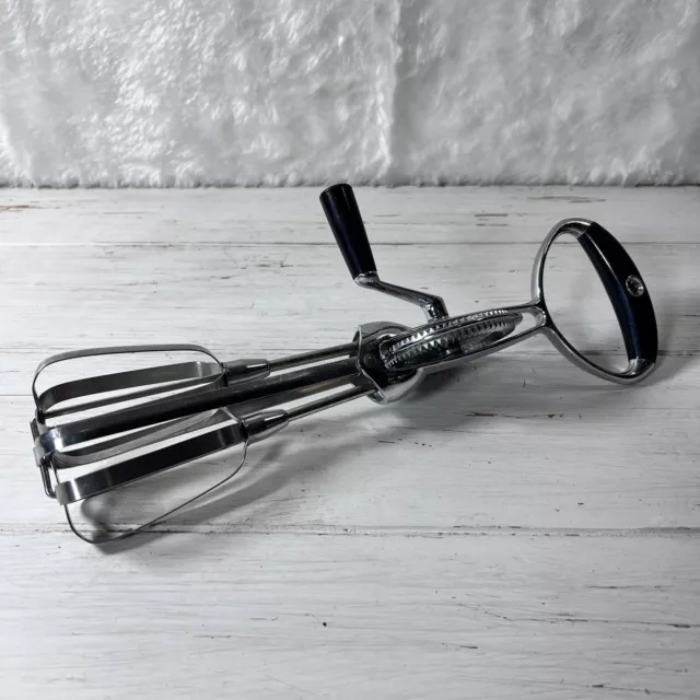 Flint Arrowhead Vintage Manual Egg Beater Hand Mixer Stainless Steel Blades USA
