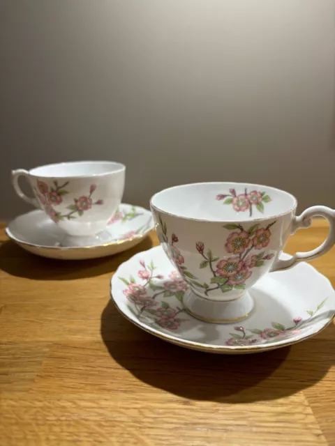 2 x Beautiful Tuscan Fine Bone China "Springtime" Pink Teacups & Saucers