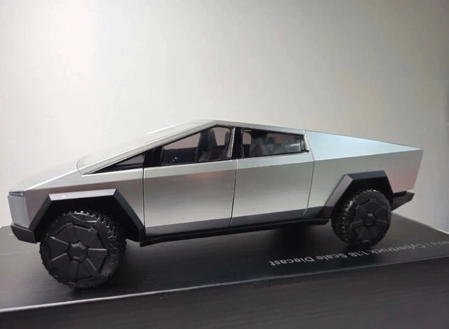 Tesla vient de sortir un Cybertruck beaucoup moins cher