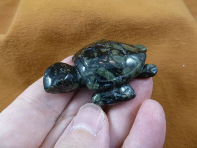 Y-TUR-SE-742 Green black Jasper SEA TURTLE gemstone figurine love little turtles