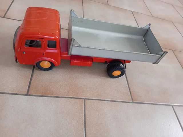 Rare ancien gros camion JOUSTRA FRANCE service 35 tôle et