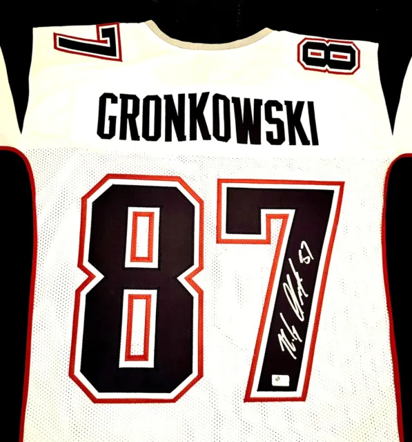 Rob Gronkowski / Autographed New England Patriots Custom Football Jersey / COA🔥