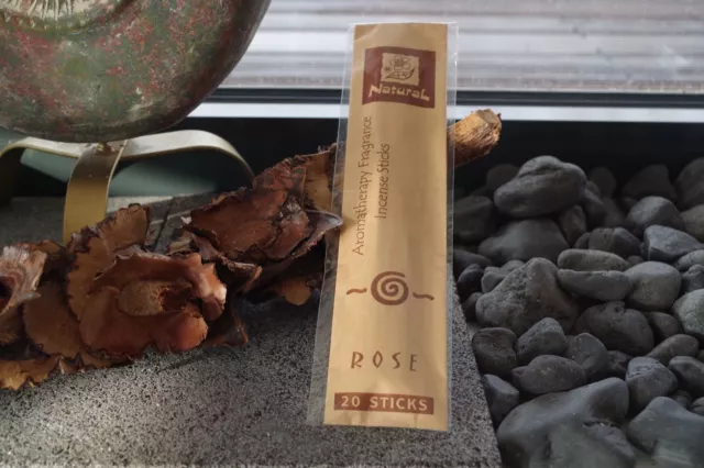 Encens 100 % naturel aux huiles essentielles de rose - Bali Indonésie