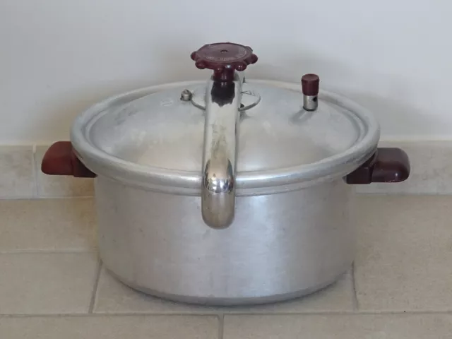 Cocotte Minute SEB Ovale 10 litres en Aluminium vintage