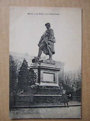 Cpa Metz (57) Le Poilu, Sur L'esplanade. Statue.