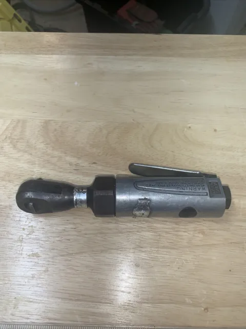 Blue Point AT211 1/4" Drive Air Ratchet Made in Japan.