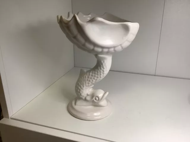 Dartmouth Pottery. White Cream. Dolphin & Shell Pedestal. Vase. Flat Plinth.