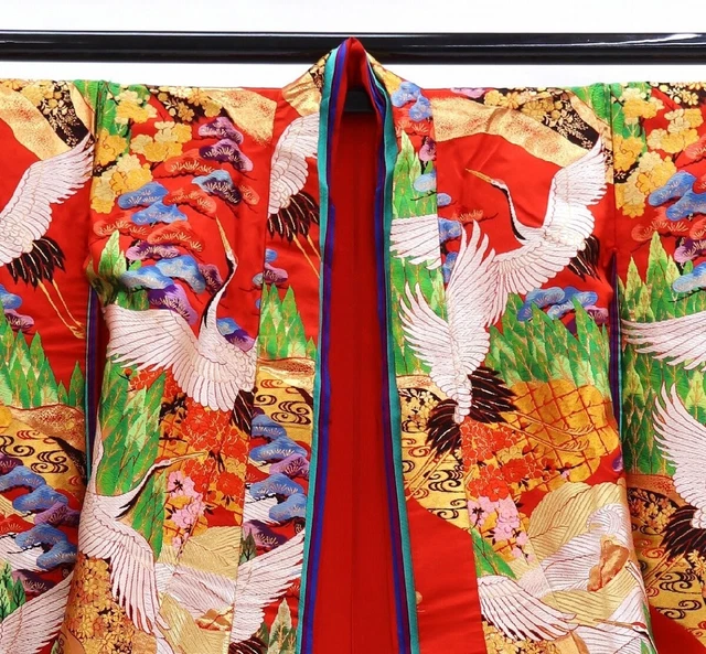 Japanese Kimono Uchikake Luxurious Wedding Embroidery Pure Silk Crane Red K540 11