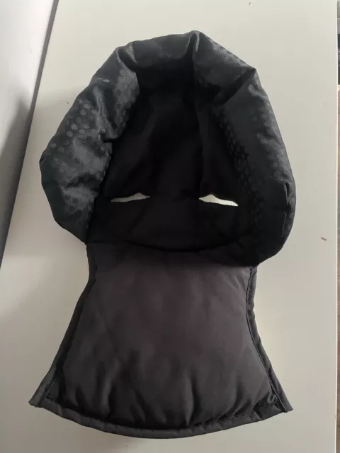 Cabriofix head hugger sale