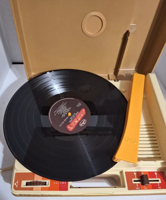 Vintage 1978 Fisher Price Record Player Model 825 Kid Phonograph Turntable Works 3