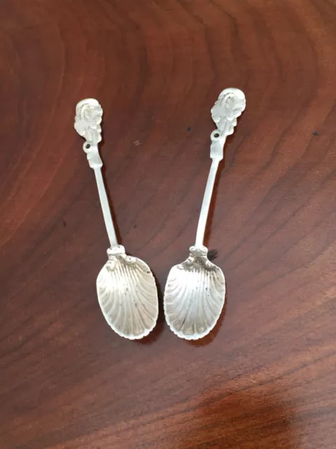 Pair of Rococo Revival Teaspoons, Perry and Curry, London 1878