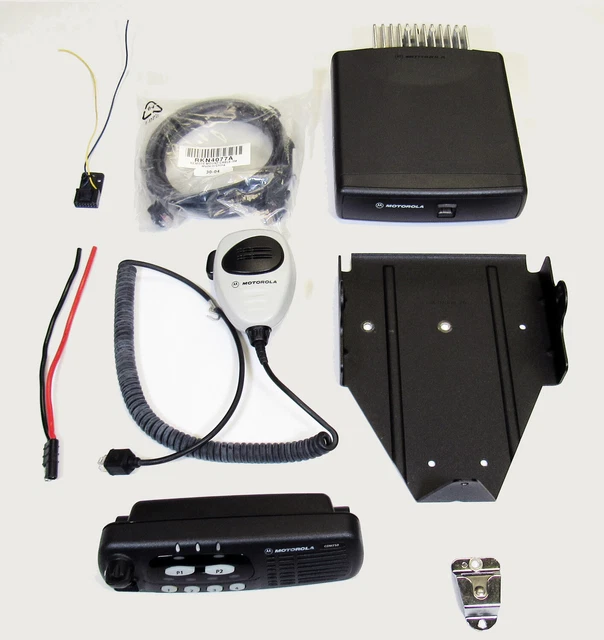 Motorola CDM750 AAM25DKC9AA1AN VHF Low Band 60W Remote Mounted