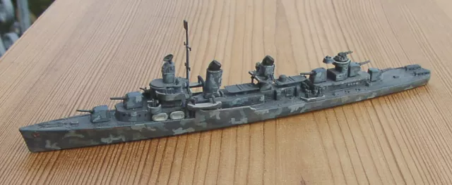 Ready built 1/700 Zerstörer destroyer USS FLETCHER class Tarnung Camouflage 1943