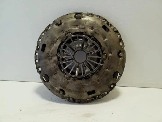 Plaque De Pression D'Embrayage Remanufacturée - Diamètre 180 Mm - Compatible VW Coccinelle 1200, 1300, 1302, 1303 Et Cabriolet - Réf. 8130100200
