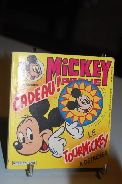 MICKEY POCHE N°123 avec une partie du cadeau LE TOURMICKEY (cag13)