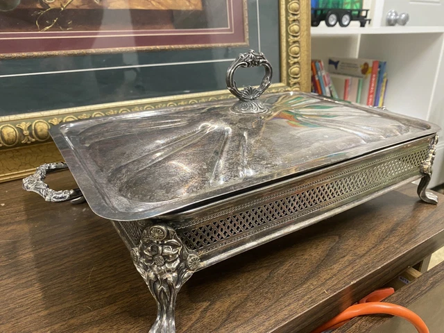 vintage casserole carrier Silver?