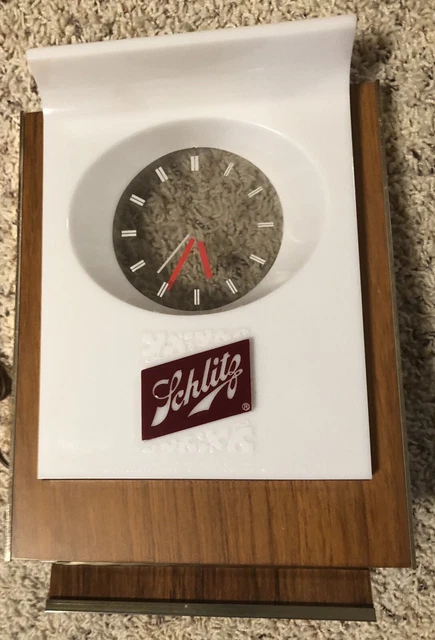 Vintage 1960’s Schlitz Beer Floating Hands Clock Bar Back Sign Pub Light Vintage 1960’s Schlitz Beer Floating Hands Clock Bar Back Sign Pub Light