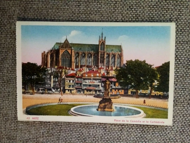 Cpa Metz Place De La Comédie Et La Cathédrale