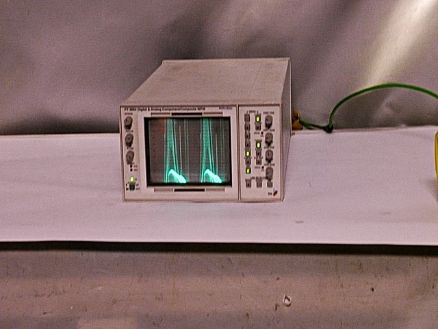PTV PT 5664 Waveform Moniteur Jh