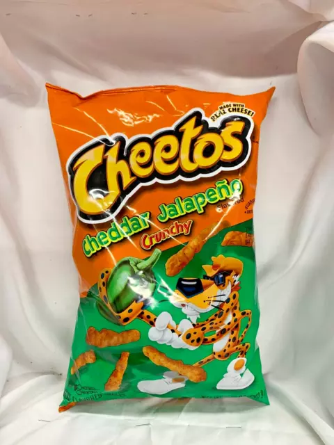 Cheetos Cheddar Jalapeño Croustillant Fromage Chips 251ml X2 Sachets Par Exp