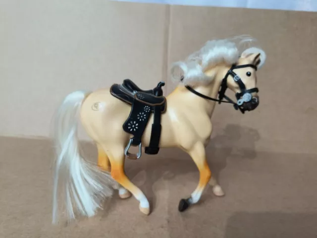 1996 Empire Industries Grand Champion Horse Figurine + Original Saddle & Bridal