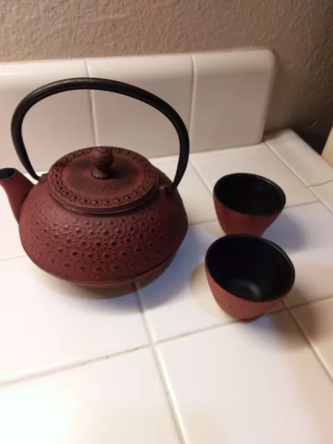 Regent Cast Iron Chinese Terracotta With Dots  Teapot With 2 Cups