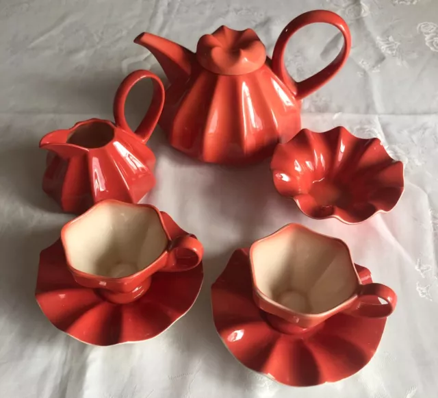 VINTAGE RARE CARLTON WARE TEA SET-TEAPOT, MILK JUG, SUGAR BOWL, 2xCUP/SAUCERS