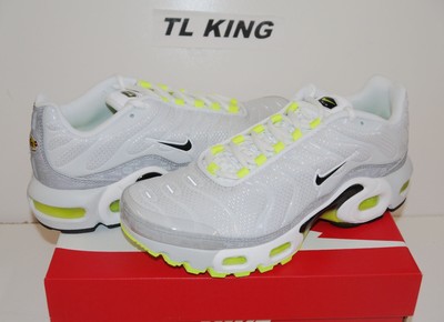 NIKE AIR MAX Plus SE TN Tuned 1 Neon 